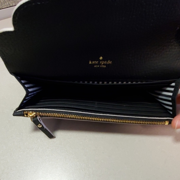 Kate Spade Wallet - Picture 5 of 6